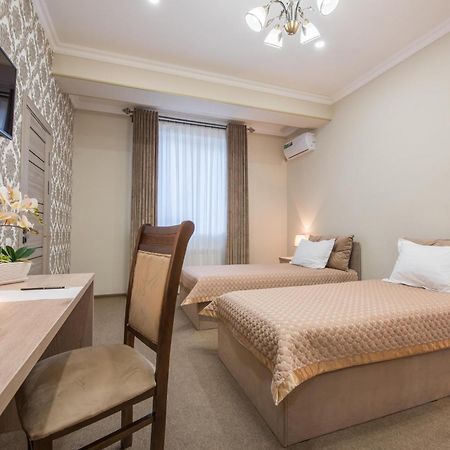 Huzur Hotel Taschkent Exterior foto